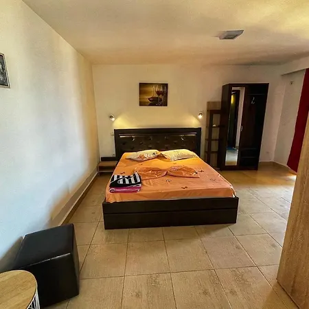 Guest house Golful Francezului 3*